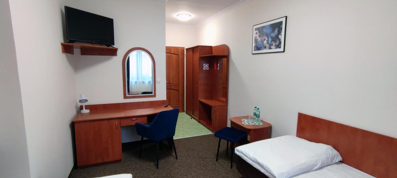 Motel Port 2000 Mostki  Εξωτερικό φωτογραφία