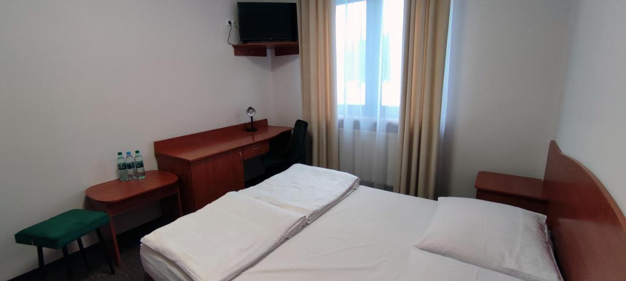 Motel Port 2000 Mostki  Εξωτερικό φωτογραφία