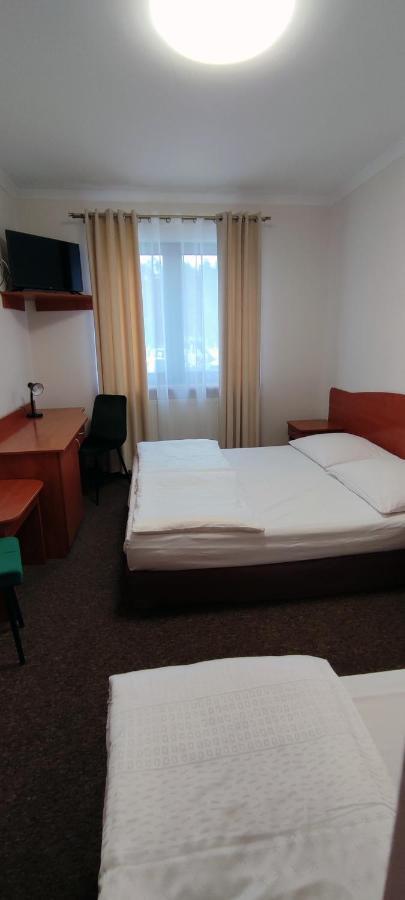 Motel Port 2000 Mostki  Εξωτερικό φωτογραφία