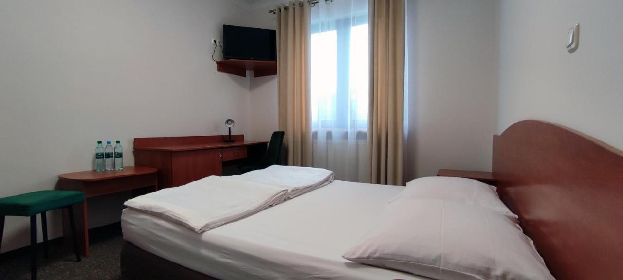 Motel Port 2000 Mostki  Εξωτερικό φωτογραφία