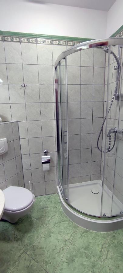 Motel Port 2000 Mostki  Εξωτερικό φωτογραφία